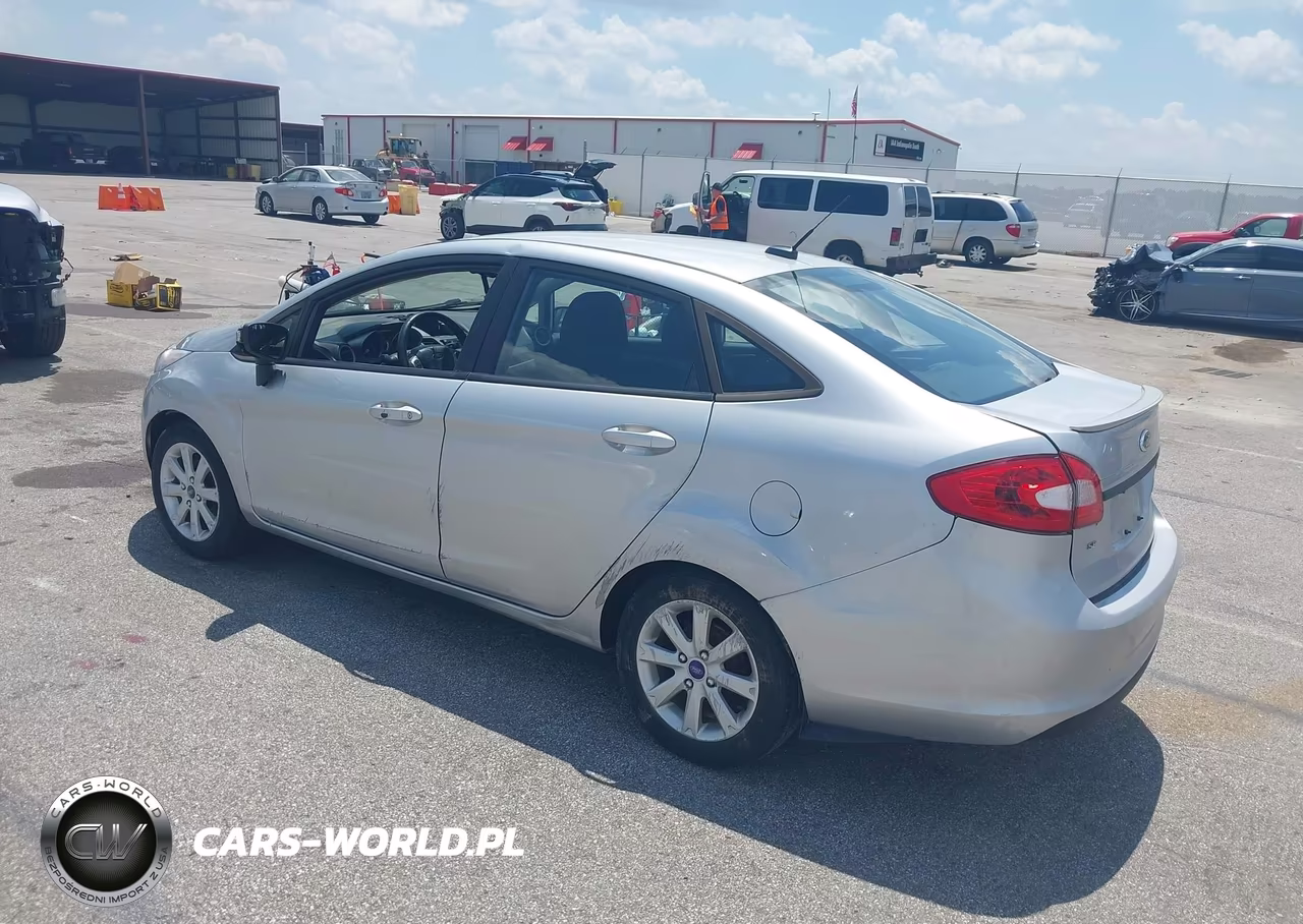 2013 Ford Fiesta Se VIN:3FADP4BJ7DM130831 - 3