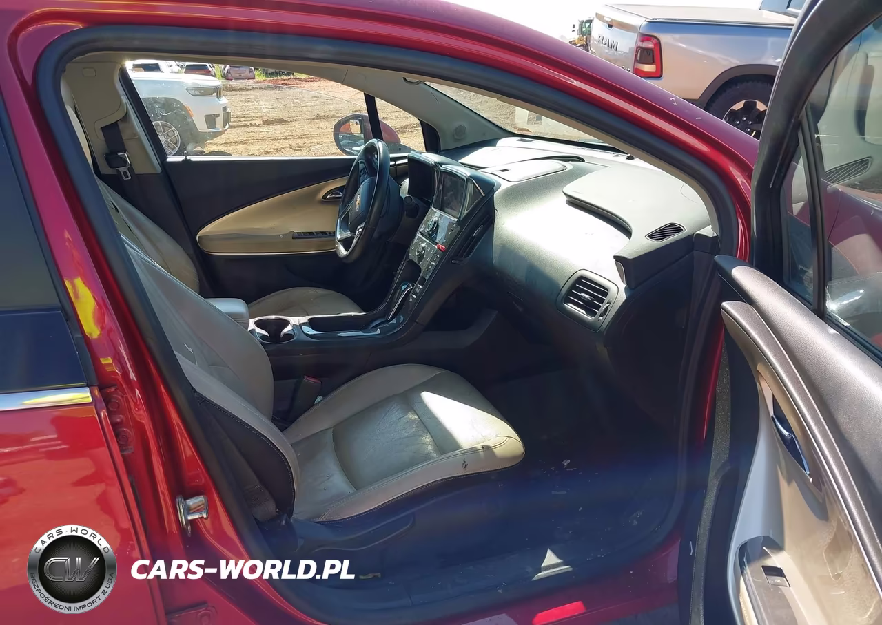 2012 Chevrolet Volt VIN:1G1RD6E45CU104242 - 5