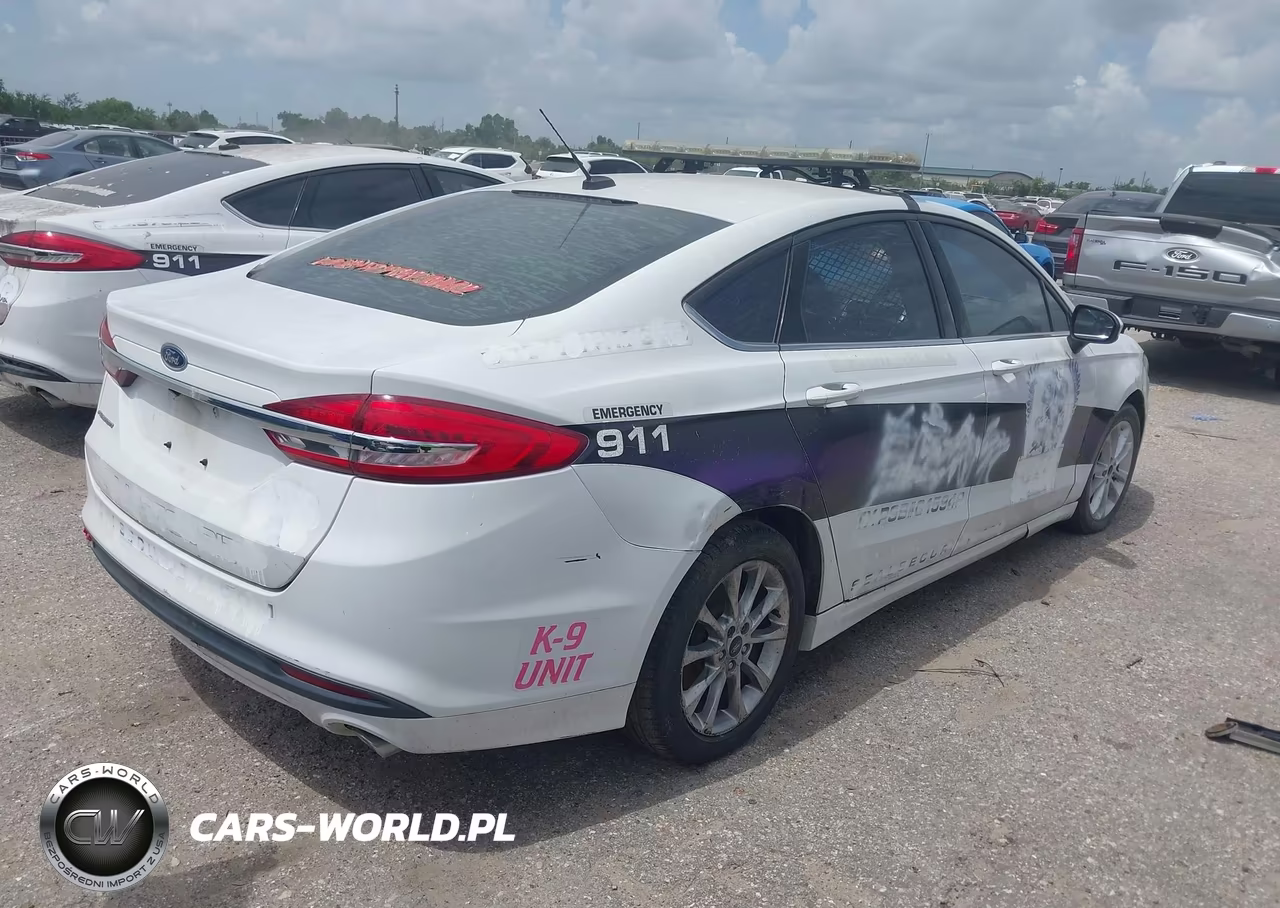 2017 Ford Fusion Hybrid S VIN:3FA6P0UU2HR397487 - 4