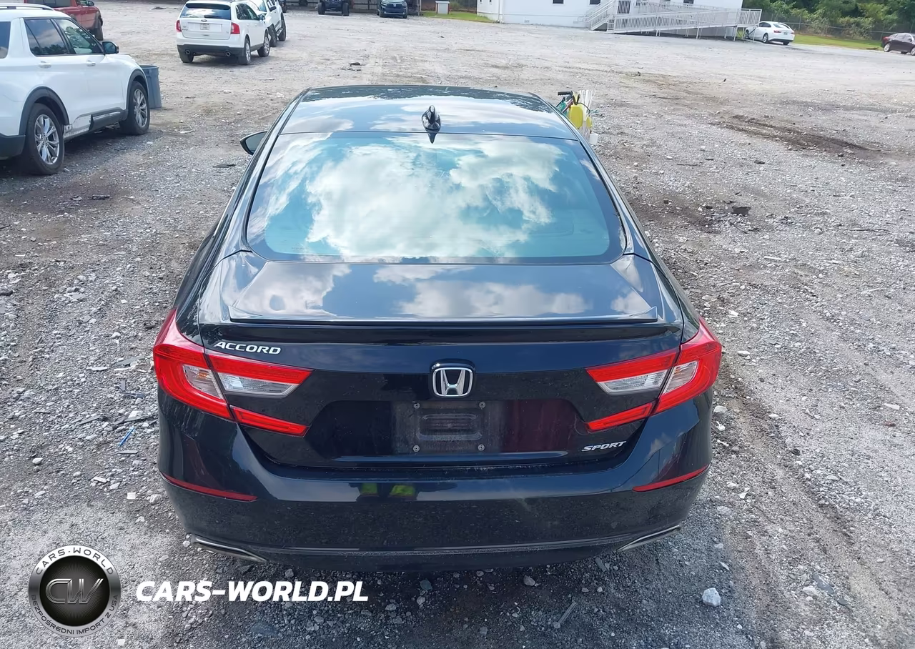 2018 Honda Accord Sport VIN:1HGCV1F33JA203872 - 17