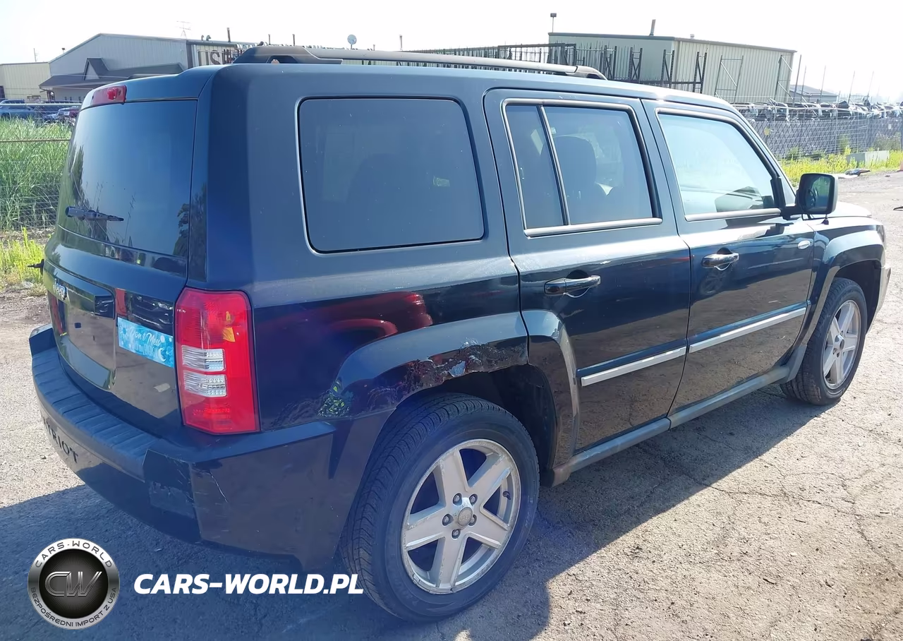 2010 Jeep Patriot Sport VIN:1J4NF1GB2AD623920 - 4