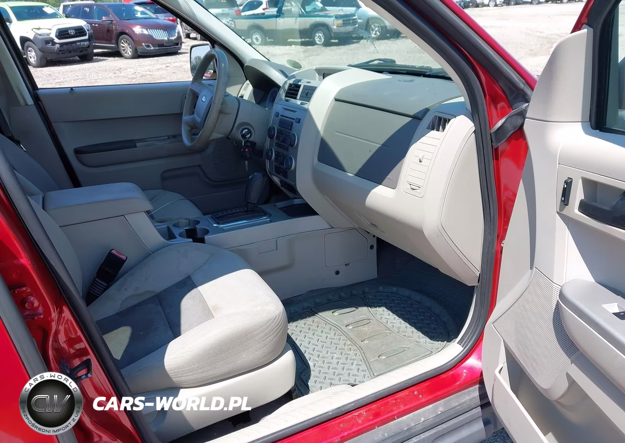 2008 Ford Escape Xlt VIN:1FMCU93118KE80541 - 5