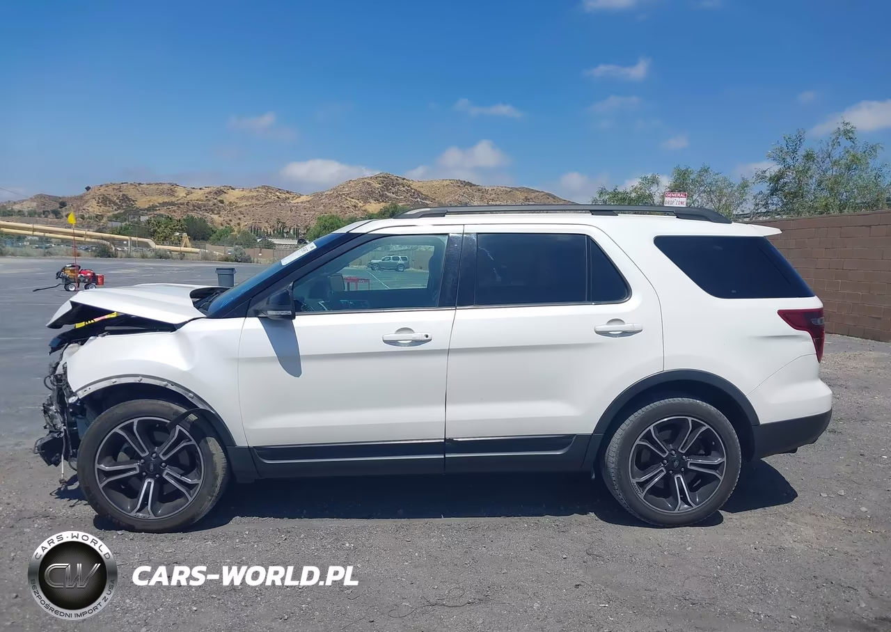 2015 Ford Explorer Sport VIN:1FM5K8GT5FGC50800 - 15