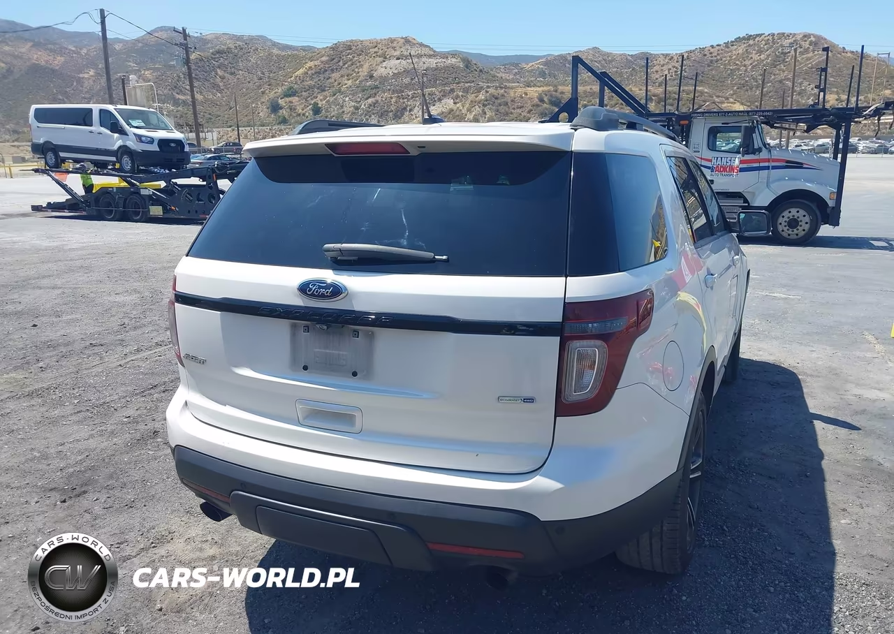 2015 Ford Explorer Sport VIN:1FM5K8GT5FGC50800 - 4