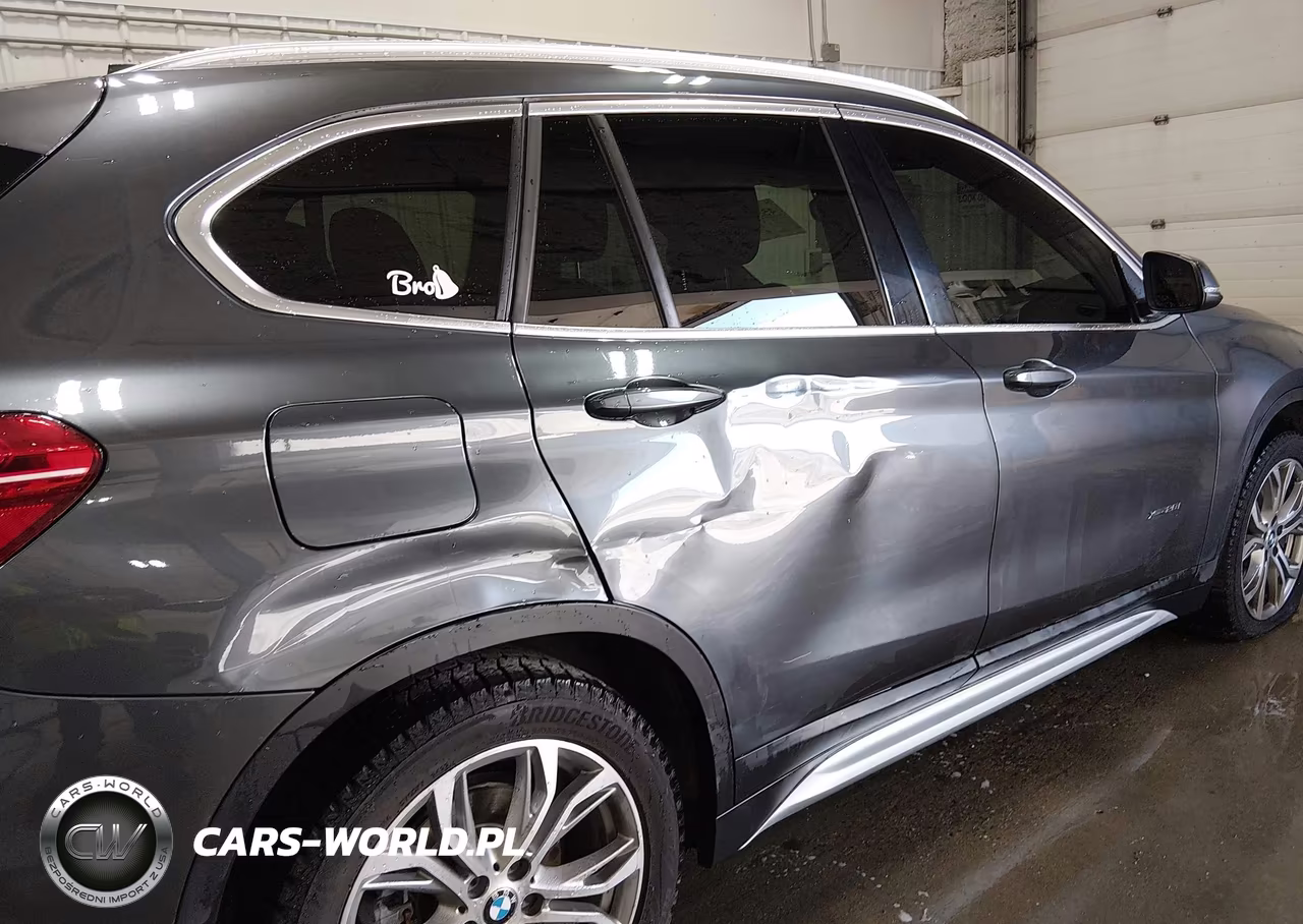 2017 BMW X1 xDrive28I VIN:WBXHT3C31H5F74063 - 6