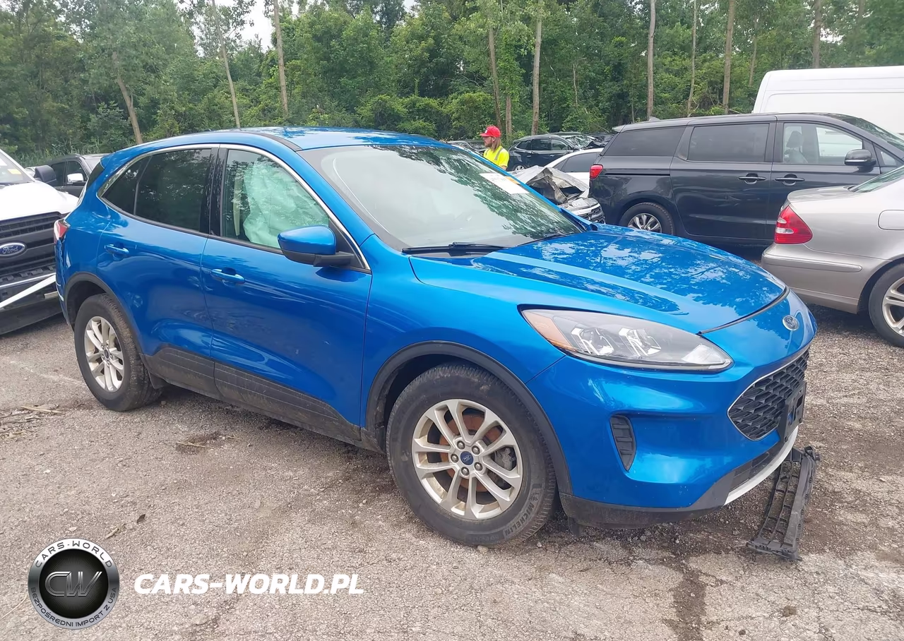 2020 Ford Escape Se