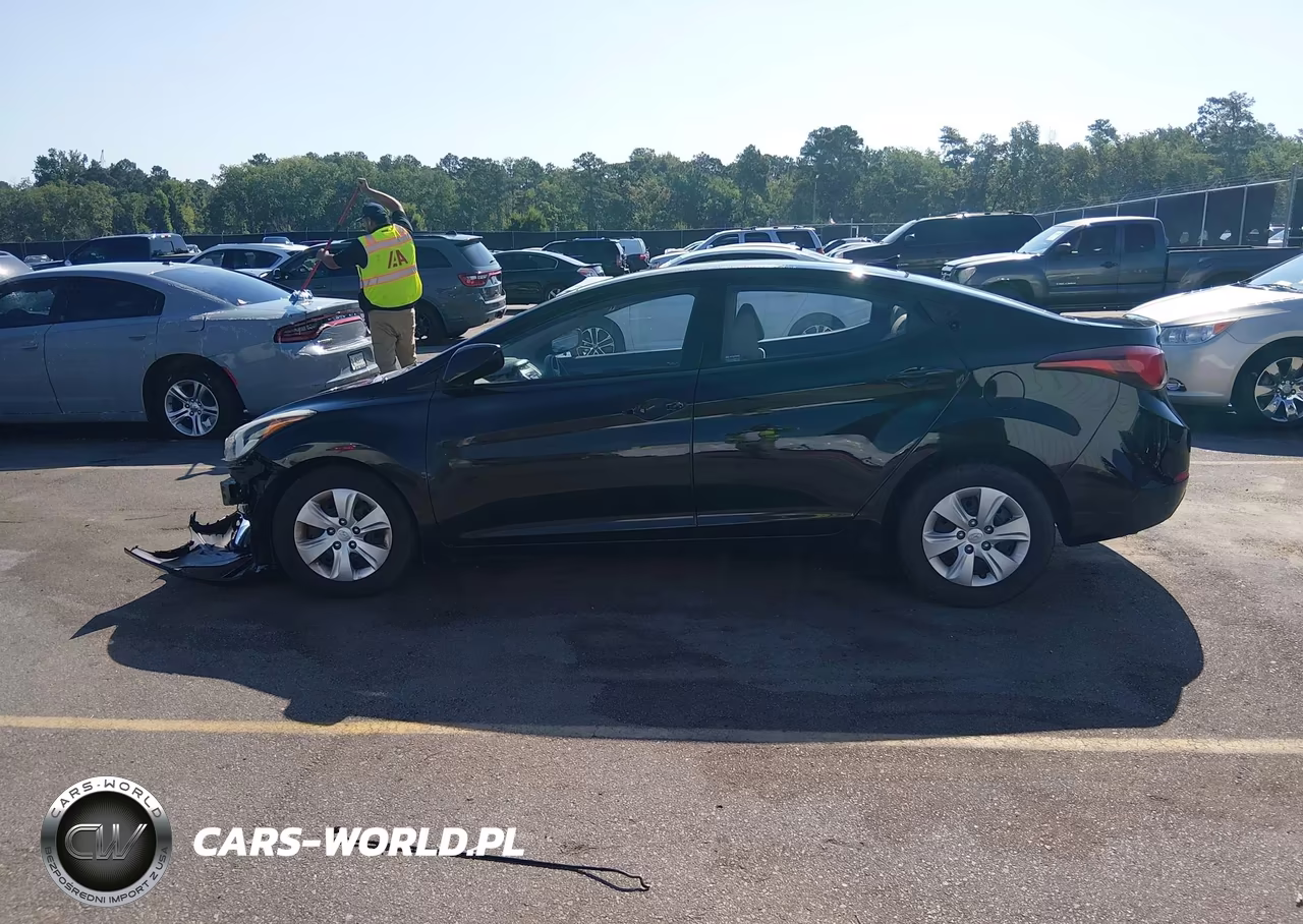 2016 Hyundai Elantra Se VIN:5NPDH4AE4GH745889 - 14