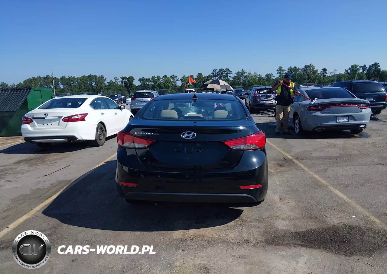 2016 Hyundai Elantra Se VIN:5NPDH4AE4GH745889 - 16