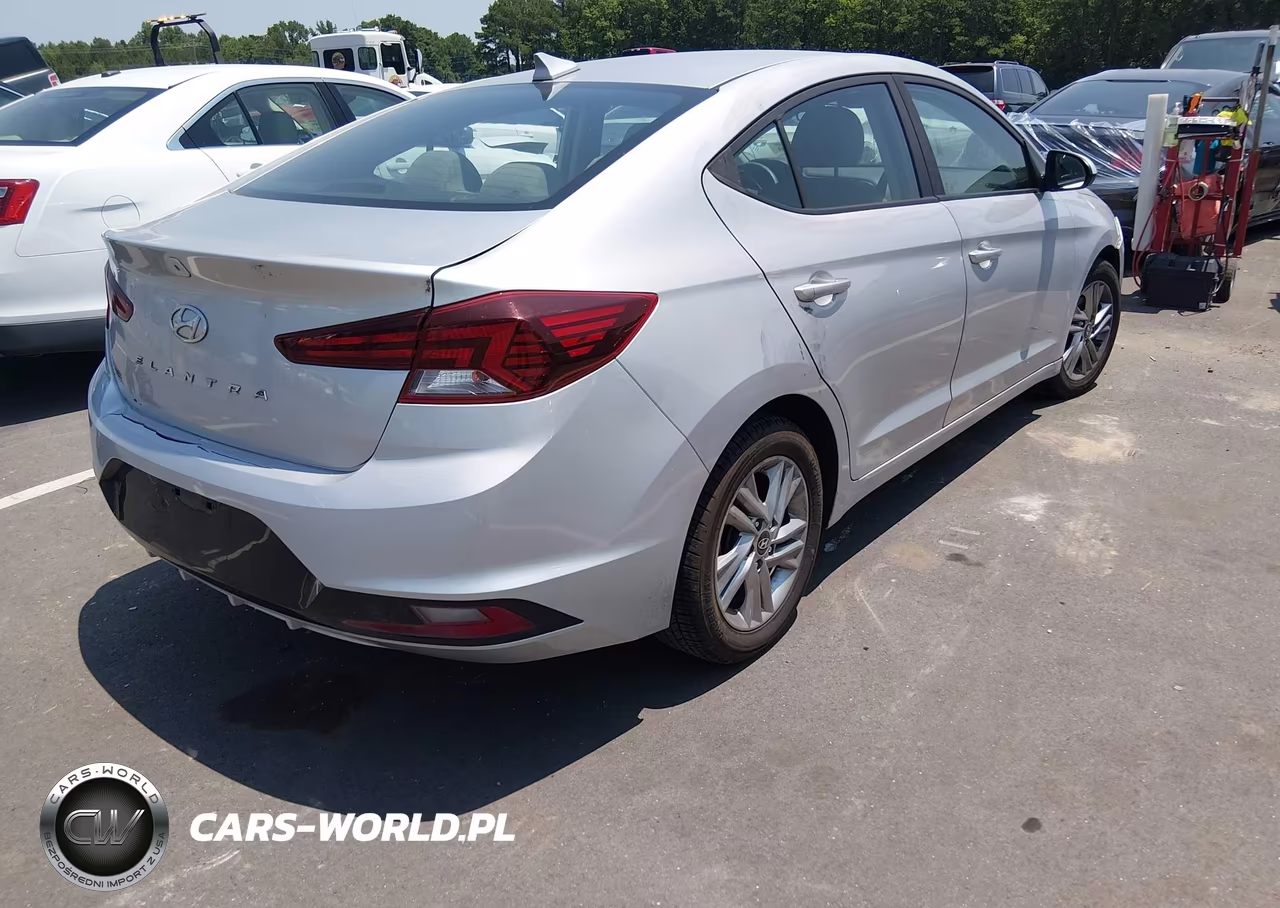 2019 Hyundai Elantra Sel VIN:KMHD84LF4KU746606 - 4