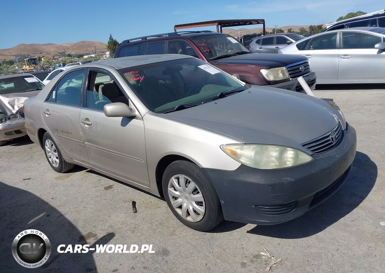 2005 Toyota Camry Le