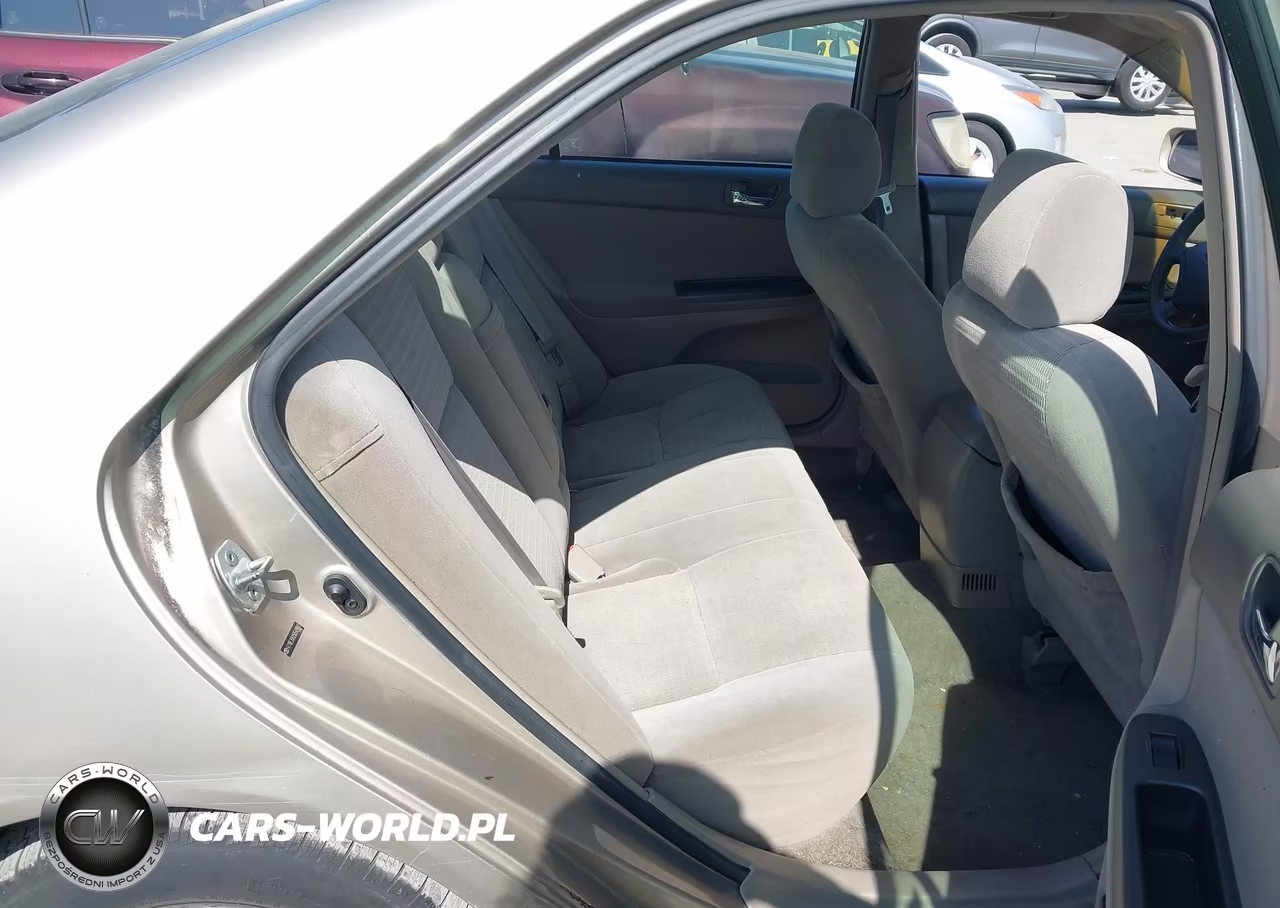 2005 Toyota Camry Le VIN:4T1BE30KX5U549987 - 8