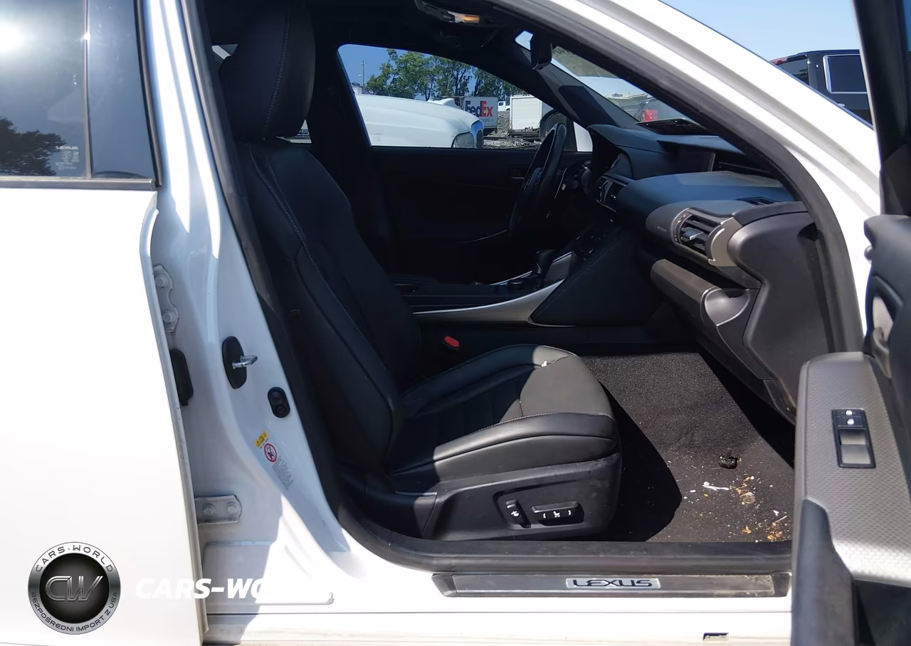 2017 Lexus Is 200T VIN:JTHBA1D23H5038942 - 5