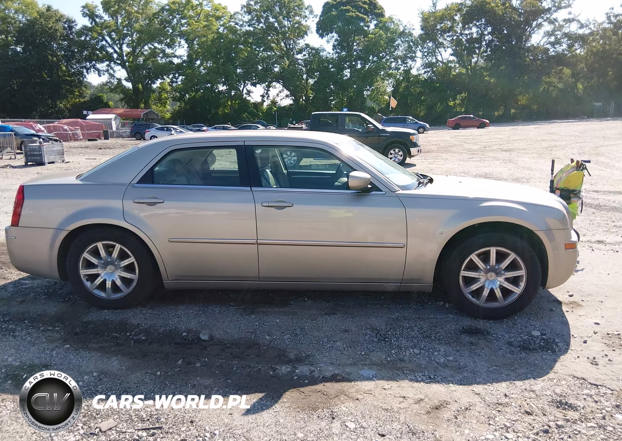 2009 Chrysler 300 Touring VIN:2C3LA53V99H534822 - 13