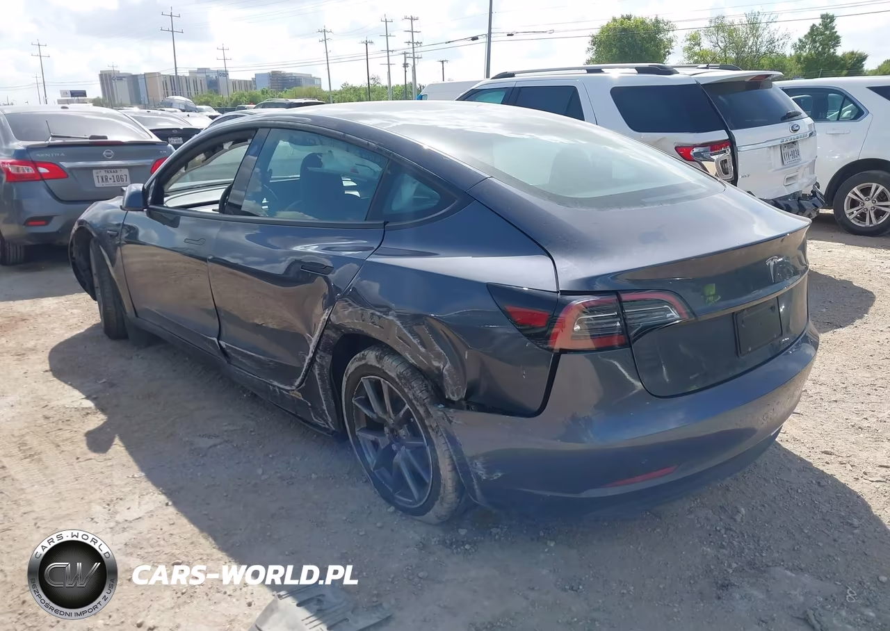 2023 Tesla Model 3 Rear-Wheel Drive VIN:5YJ3E1EAXPF615947 - 3