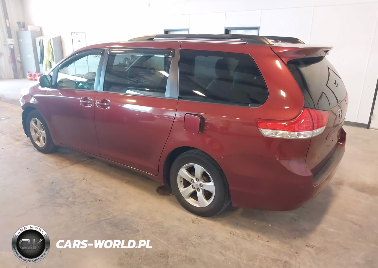 2013 Toyota Sienna Le V6 8 Passenger VIN:5TDKK3DC4DS334088 - 3