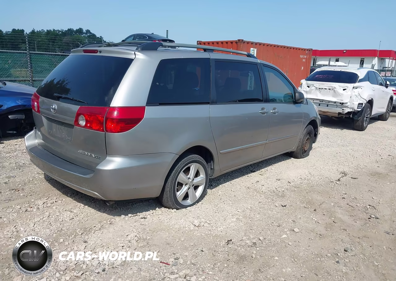 2005 Toyota Sienna Le VIN:5TDZA23C15S367399 - 4