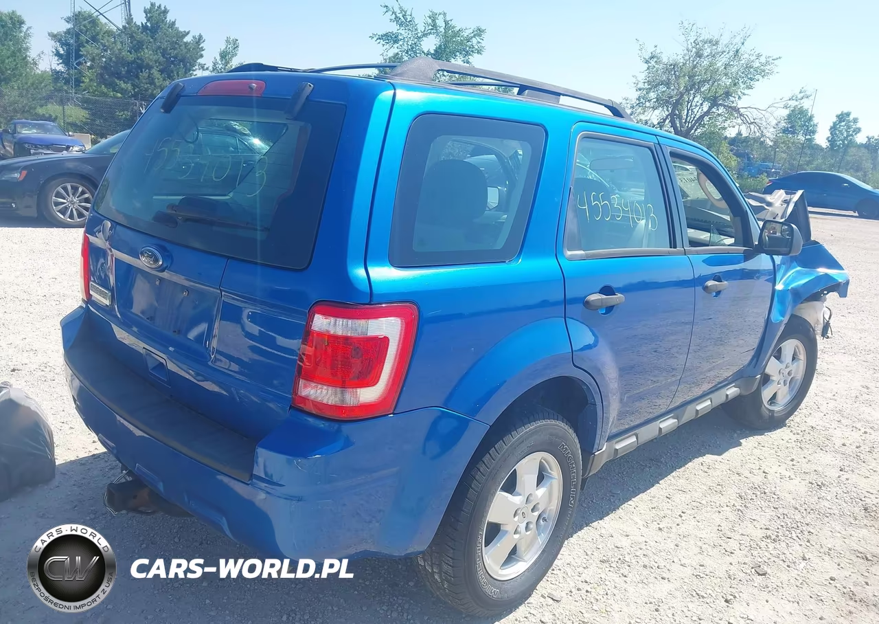 2011 Ford Escape Xls VIN:1FMCU9C71BKC61834 - 4