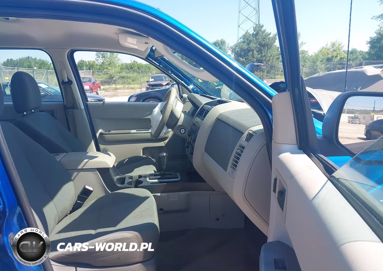 2011 Ford Escape Xls VIN:1FMCU9C71BKC61834 - 5