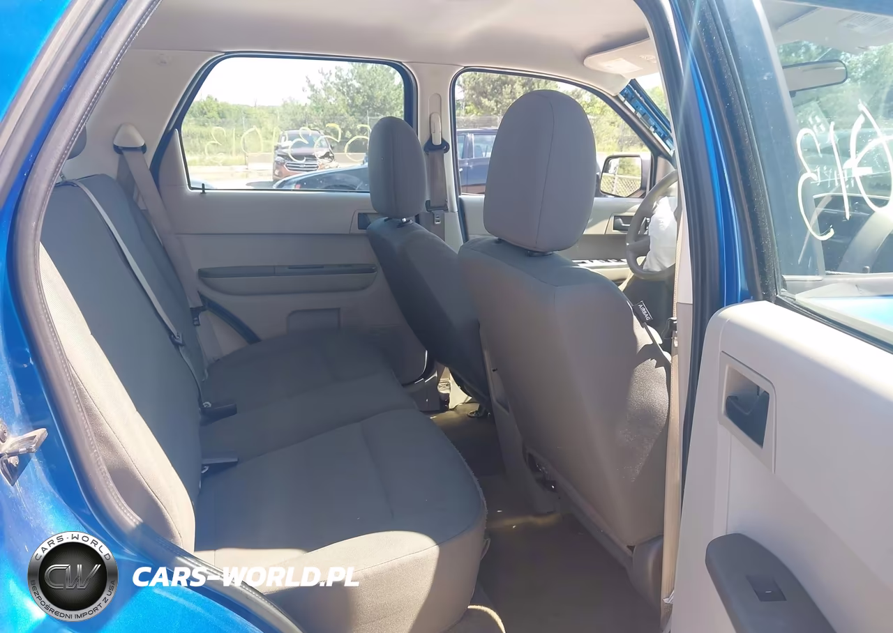 2011 Ford Escape Xls VIN:1FMCU9C71BKC61834 - 8