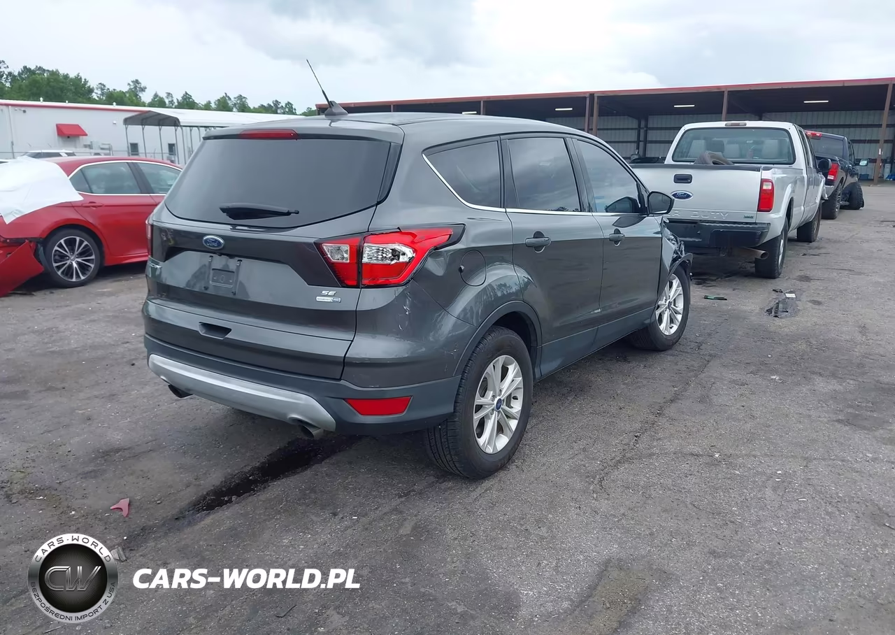2019 Ford Escape Se VIN:1FMCU9GD4KUC05830 - 4
