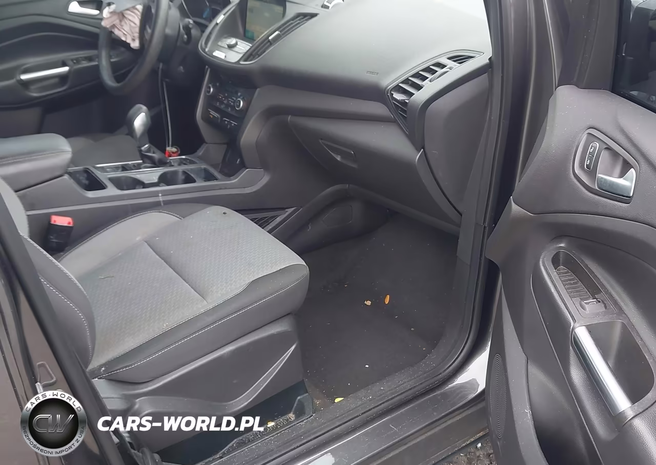 2019 Ford Escape Se VIN:1FMCU9GD4KUC05830 - 5