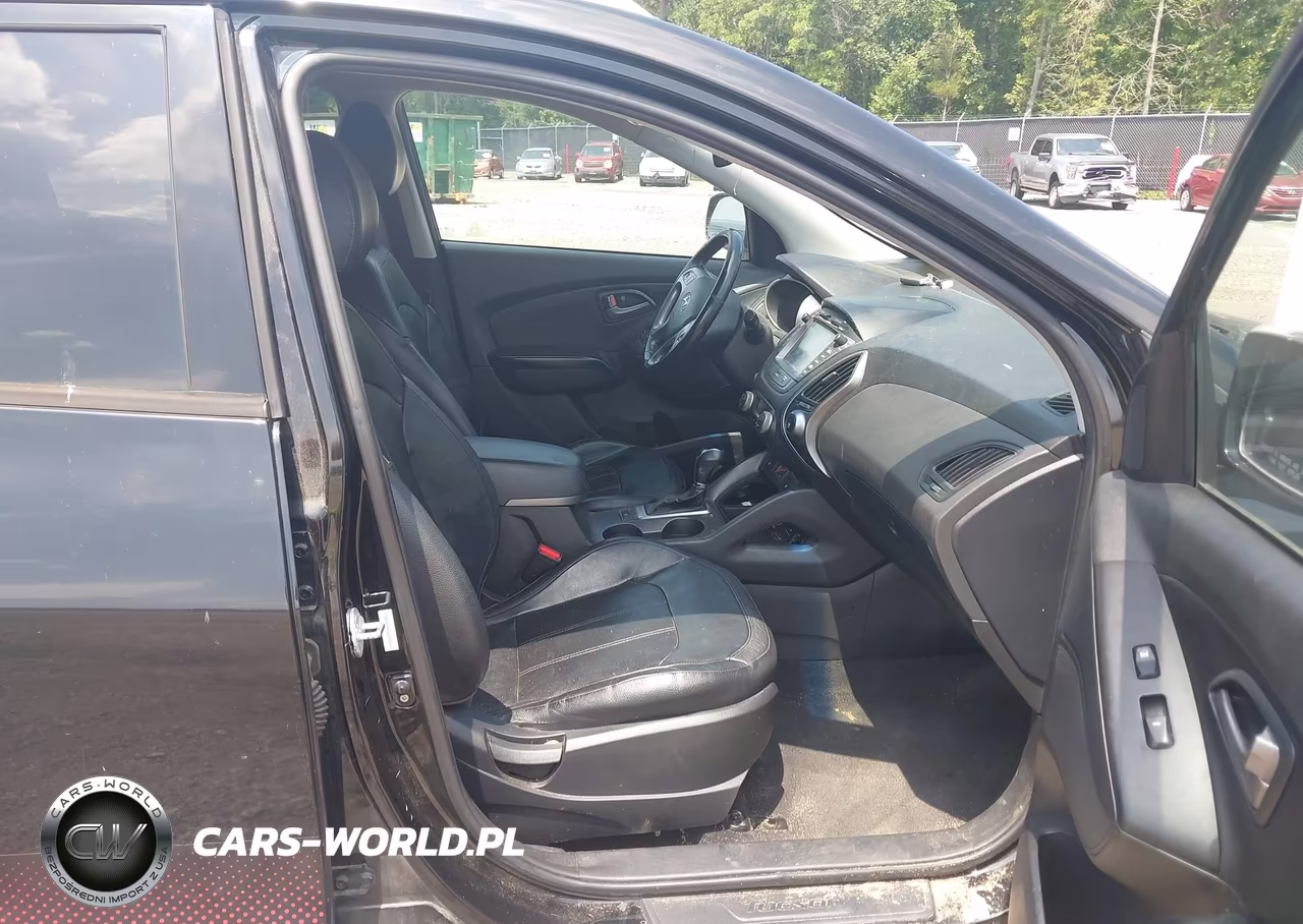2014 Hyundai Tucson Walking Dead Edition VIN:KM8JUCAG5EU940487 - 5