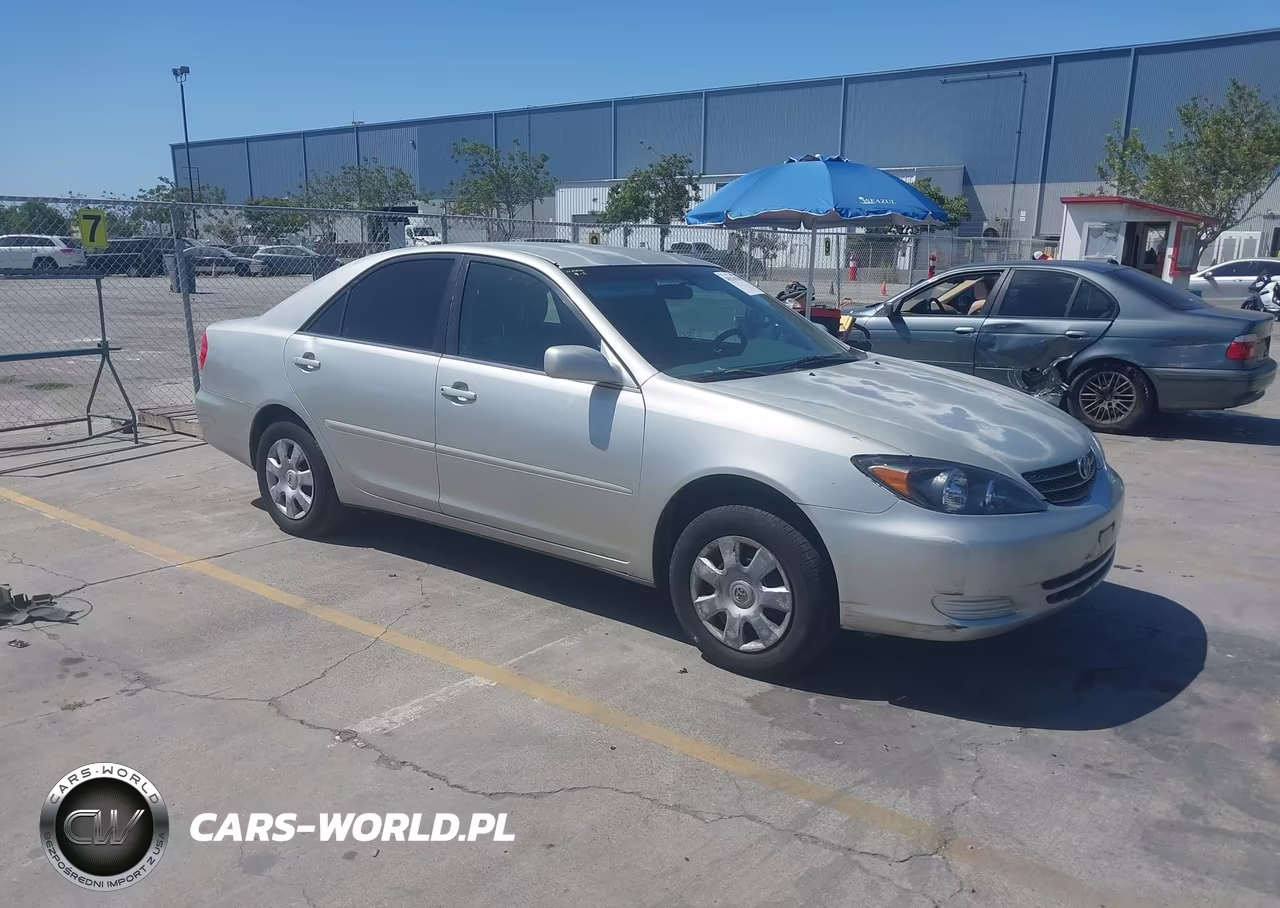 2002 Toyota Camry Le – zdjęcie 1 z 18