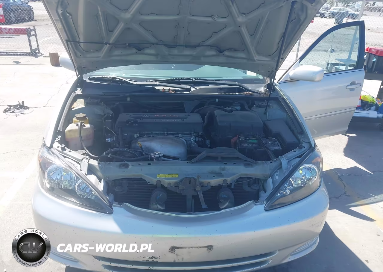 2002 Toyota Camry Le VIN:4T1BE32K72U007951 - 10