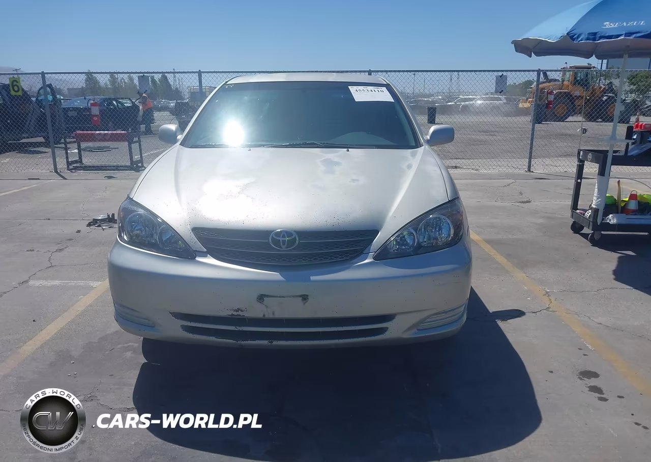 2002 Toyota Camry Le VIN:4T1BE32K72U007951 - 14