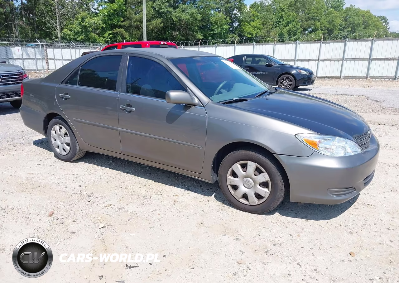 2004 Toyota Camry Le – zdjęcie 1 z 12