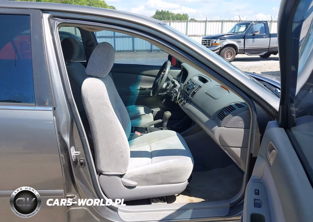 2004 Toyota Camry Le VIN:4T1BE32K54U841218 - 5