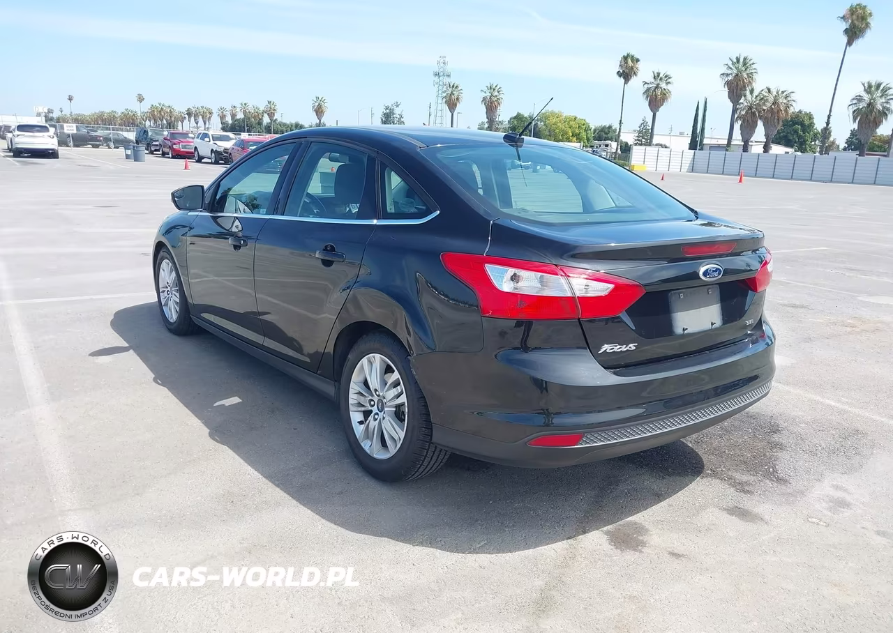 2012 Ford Focus Sel VIN:1FAHP3H29CL362777 - 3