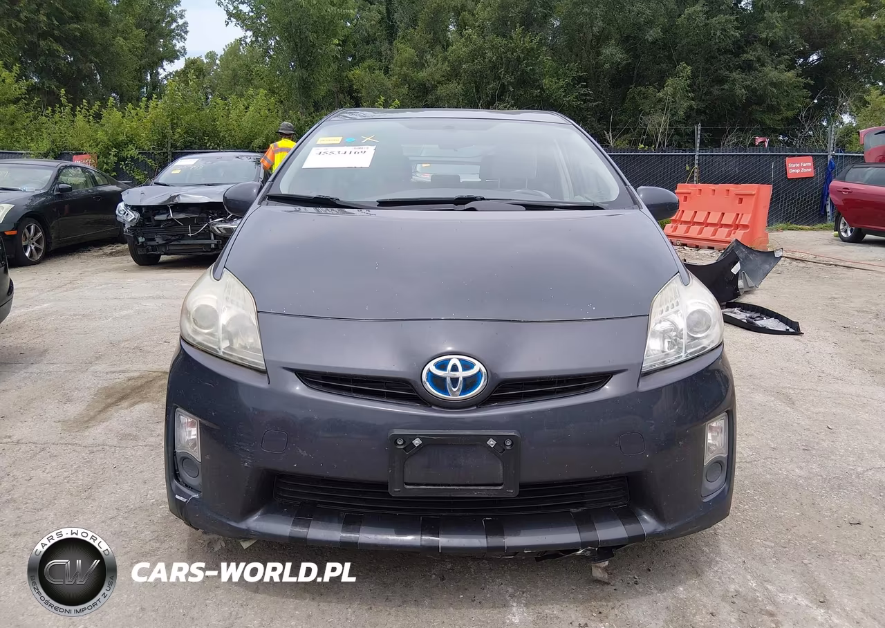2011 Toyota Prius Two VIN:JTDKN3DU0B1361959 - 13