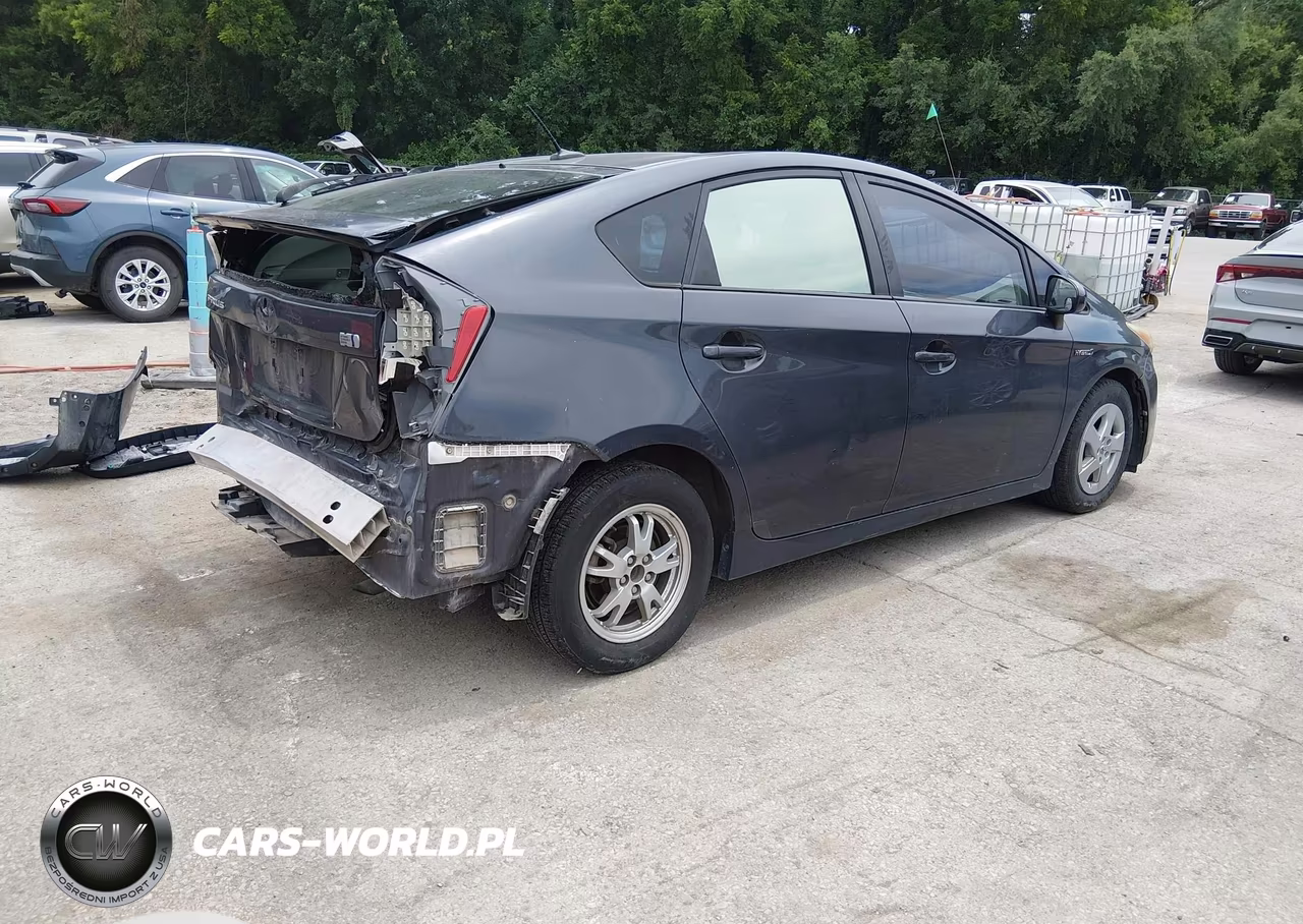 2011 Toyota Prius Two VIN:JTDKN3DU0B1361959 - 4
