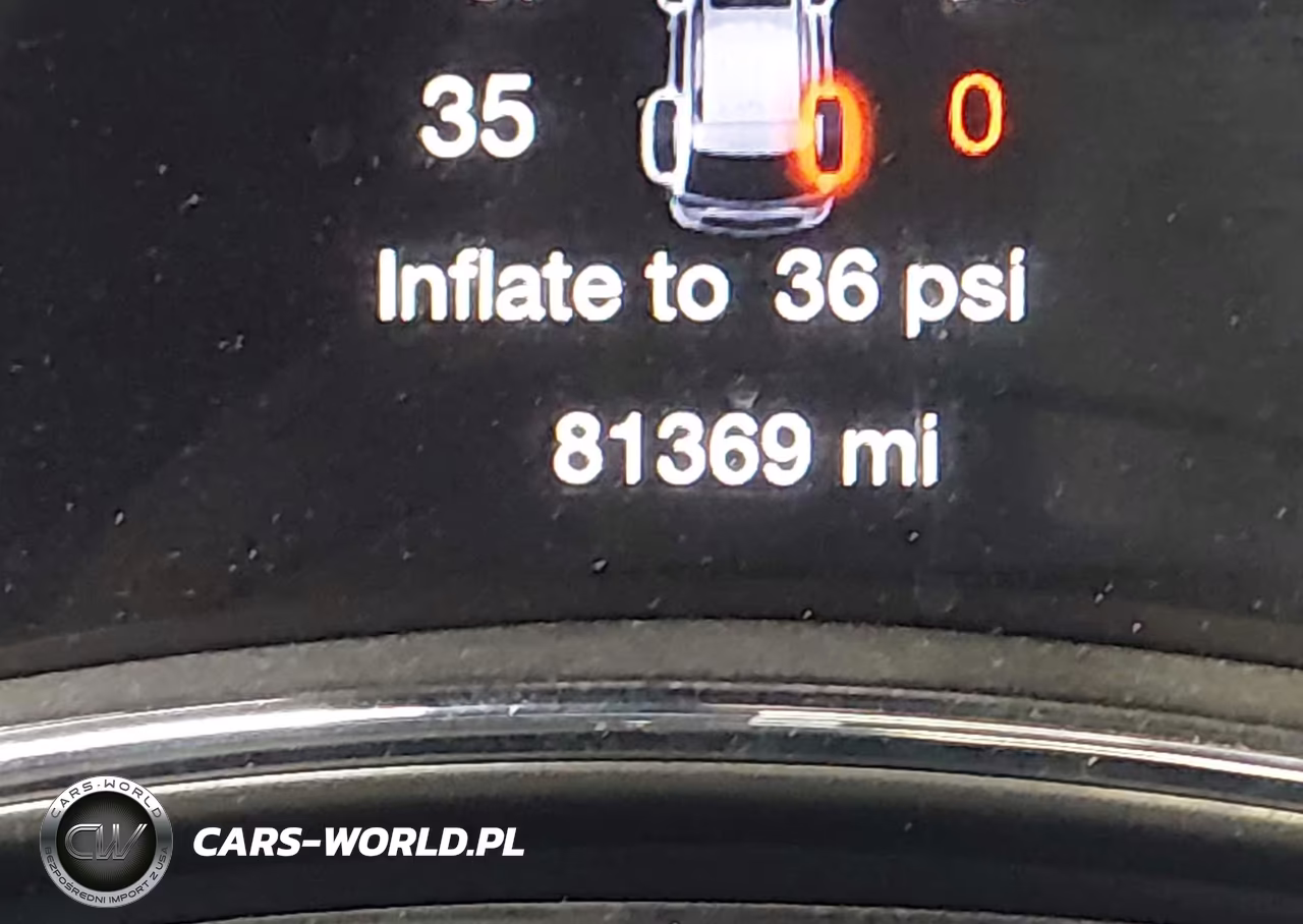 2019 Jeep Grand Cherokee Altitude 4X2 VIN:1C4RJEAGXKC530572 - 15