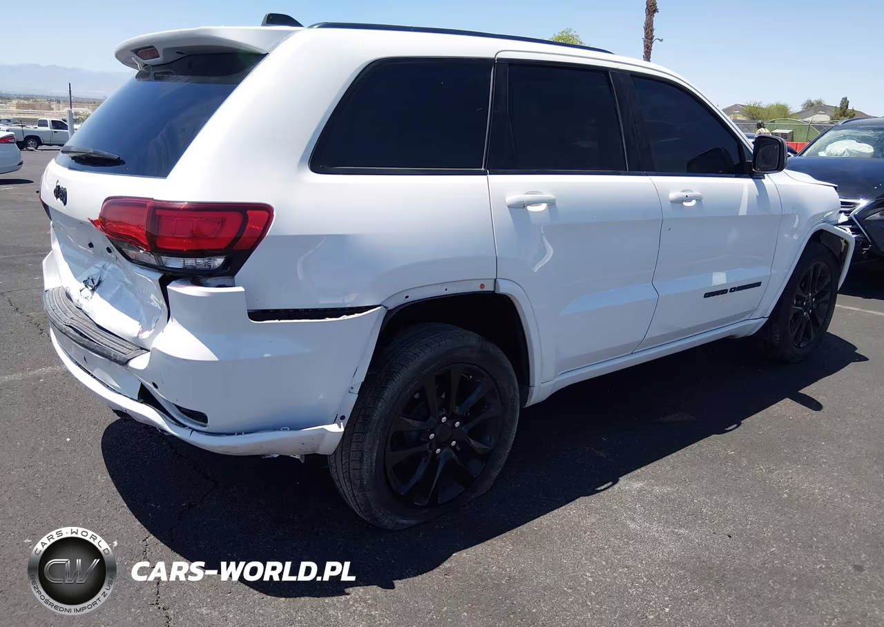 2019 Jeep Grand Cherokee Altitude 4X2 VIN:1C4RJEAGXKC530572 - 4