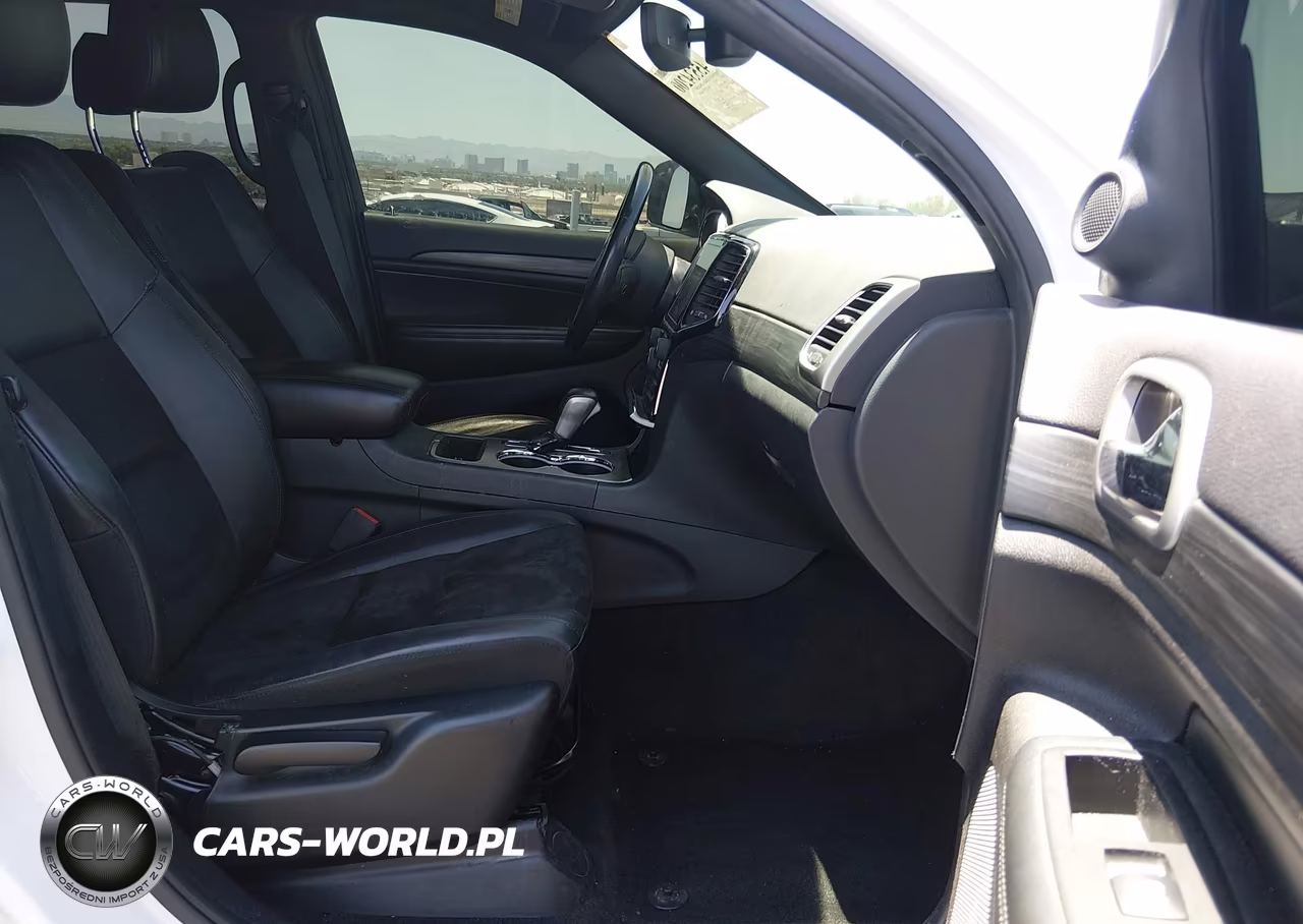 2019 Jeep Grand Cherokee Altitude 4X2 VIN:1C4RJEAGXKC530572 - 5