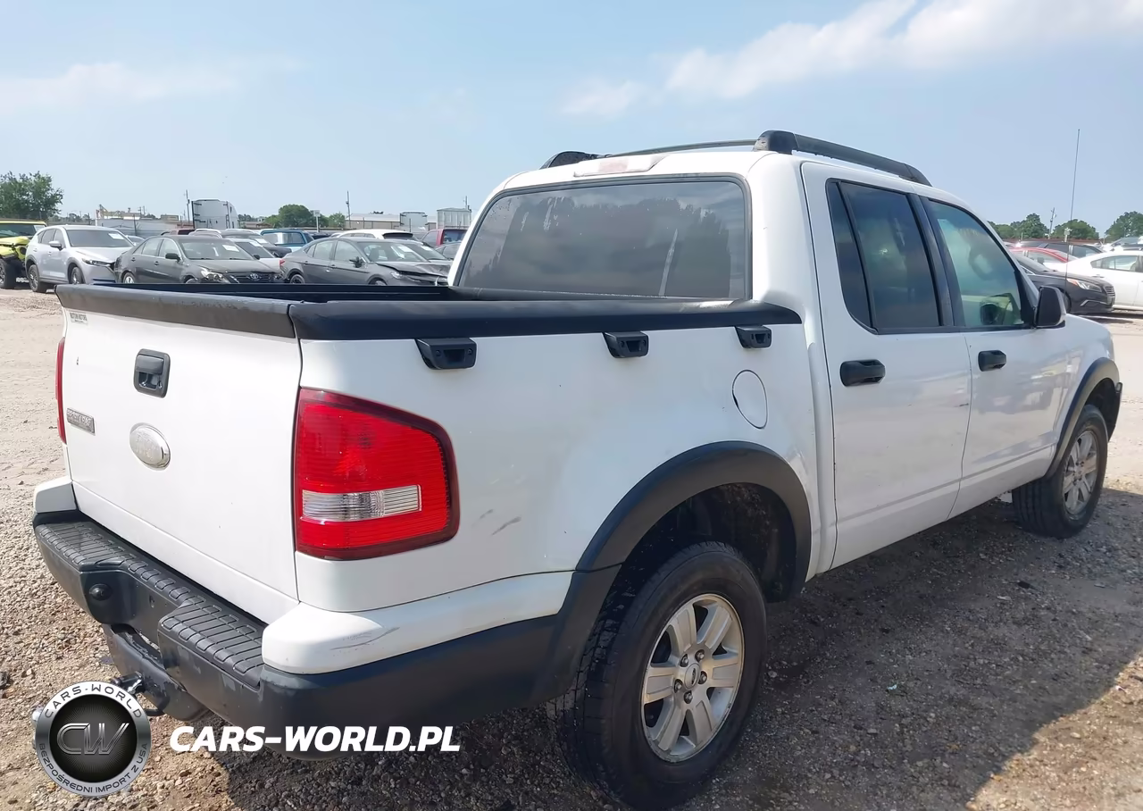 2007 Ford Explorer Sport Trac Xlt VIN:1FMEU31K17UA18677 - 4
