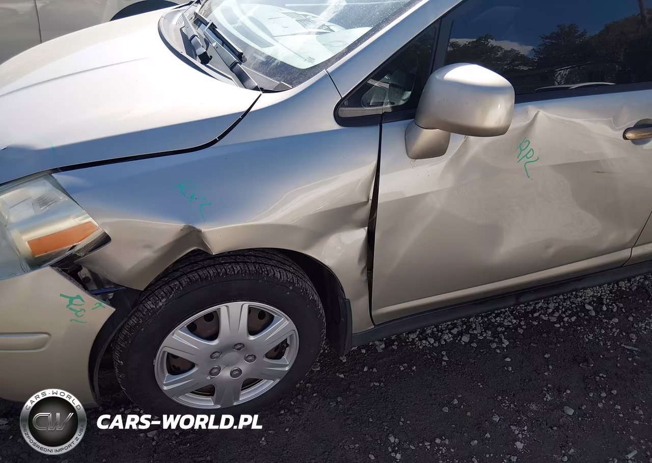 2009 Nissan Versa 1.8S VIN:3N1BC11EX9L449835 - 6