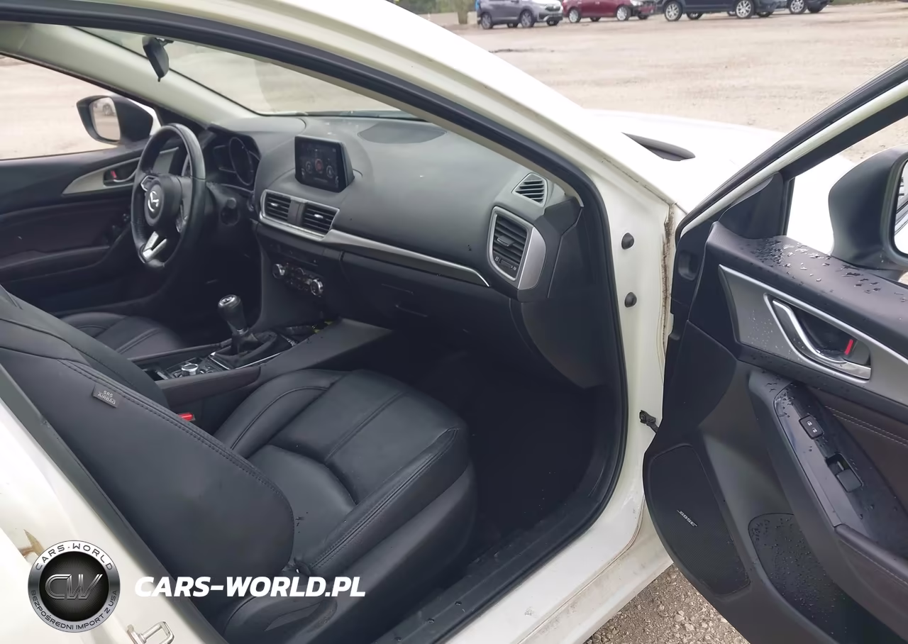 2018 Mazda Mazda3 Touring VIN:3MZBN1L34JM172257 - 5