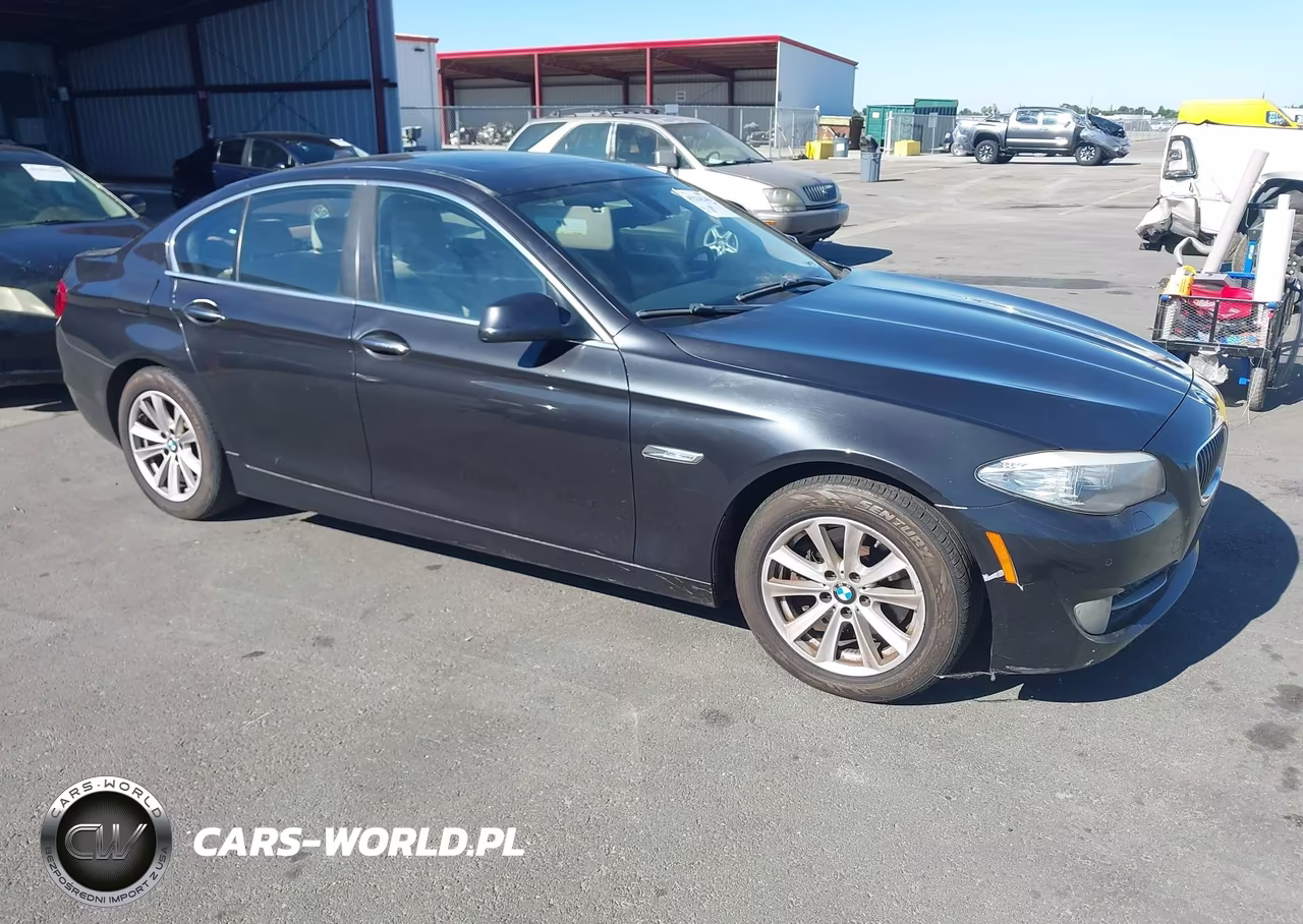 2011 BMW 528I