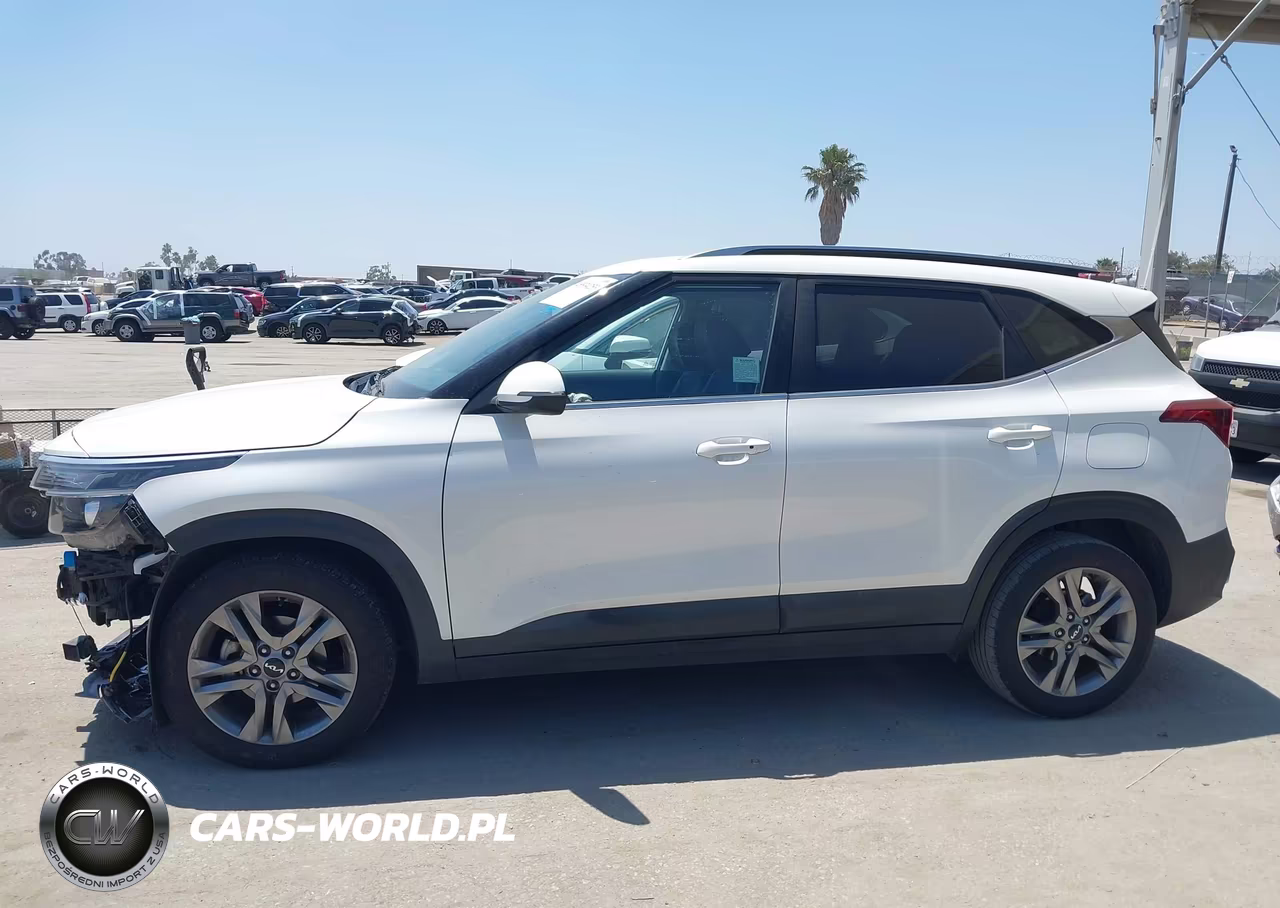 2023 Kia Seltos S VIN:KNDEU2AA9P7414442 - 15