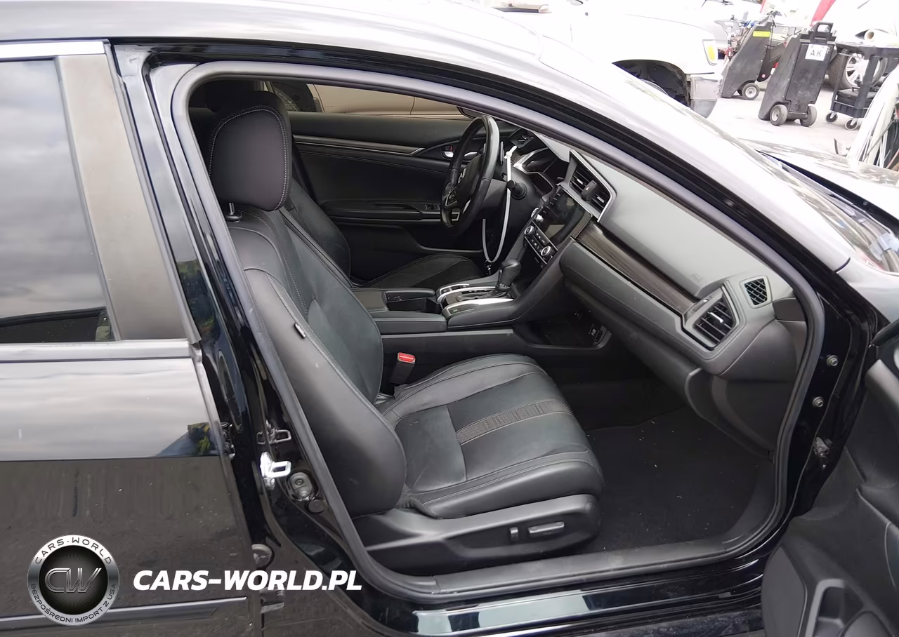 2019 Honda Civic Touring VIN:JHMFC1F91KX004533 - 5