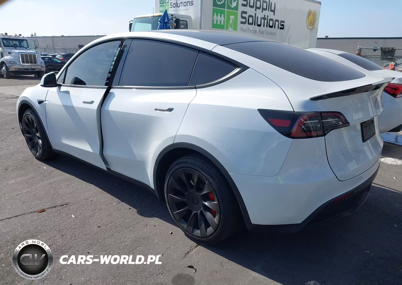 2023 Tesla Model Y Awd-Long Range Dual Motor All-Wheel Drive VIN:7SAYGDEE5PA093944 - 3