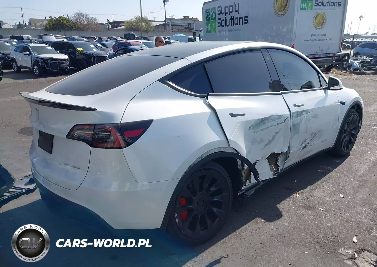 2023 Tesla Model Y Awd-Long Range Dual Motor All-Wheel Drive VIN:7SAYGDEE5PA093944 - 4