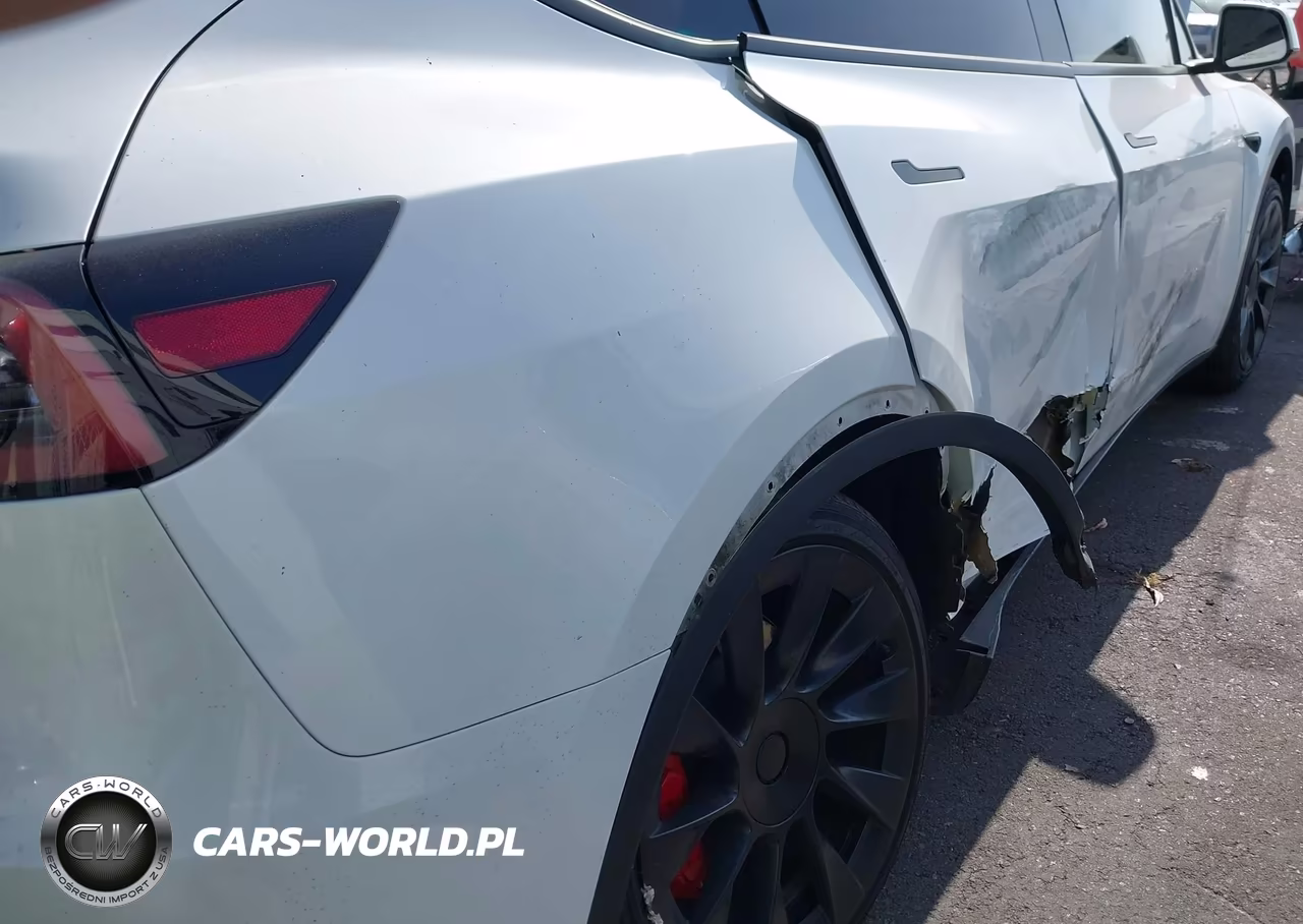 2023 Tesla Model Y Awd-Long Range Dual Motor All-Wheel Drive VIN:7SAYGDEE5PA093944 - 6