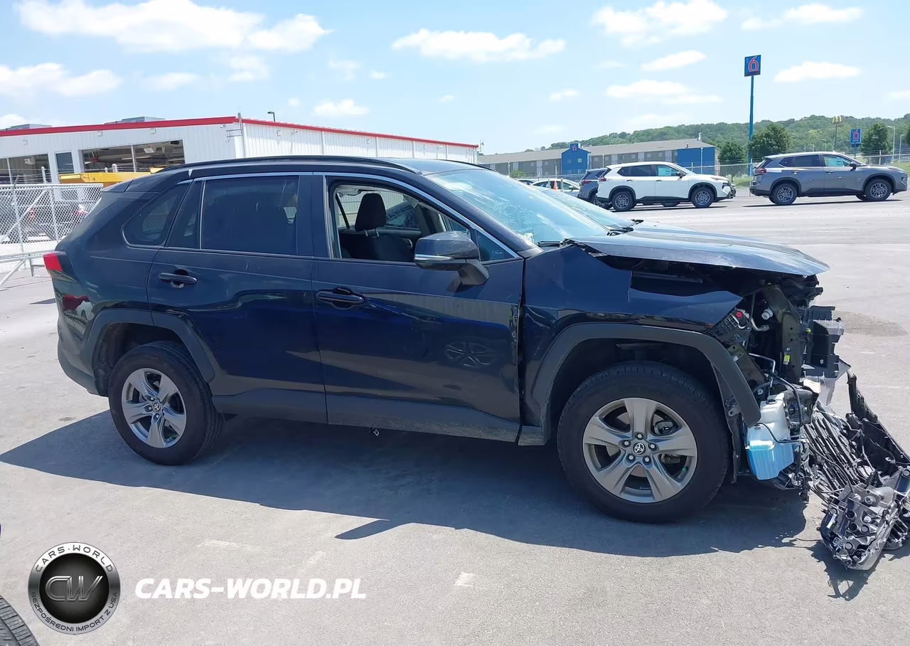 2024 Toyota Rav4 Xle VIN:2T3W1RFV1RW332634 - 13