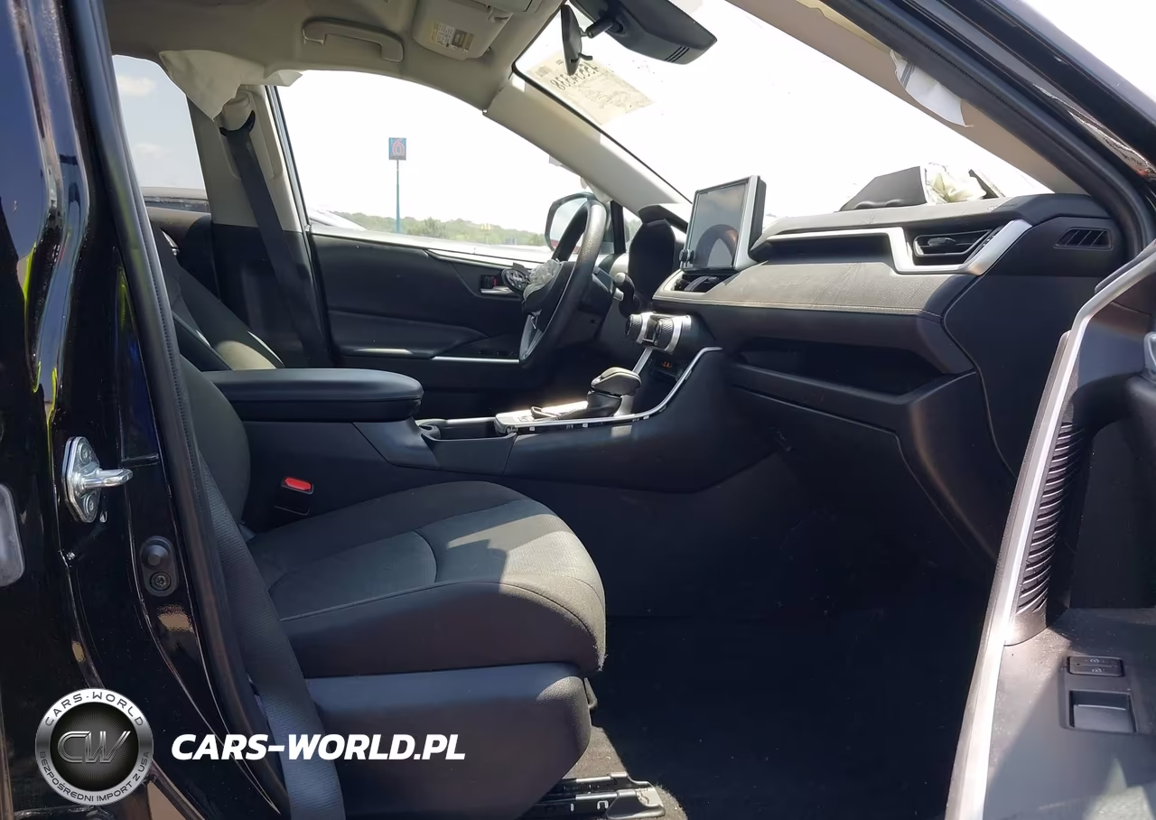 2024 Toyota Rav4 Xle VIN:2T3W1RFV1RW332634 - 5