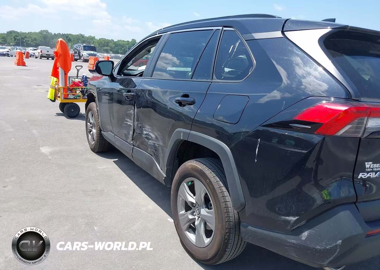 2024 Toyota Rav4 Xle VIN:2T3W1RFV1RW332634 - 6