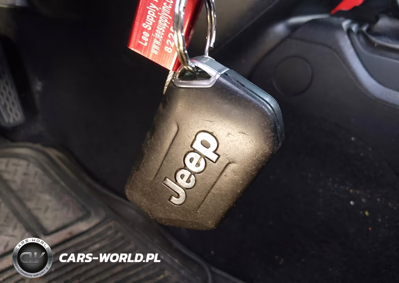 2018 Jeep Wrangler Unlimited Sport S 4X4 VIN:1C4HJXDG0JW165044 - 11